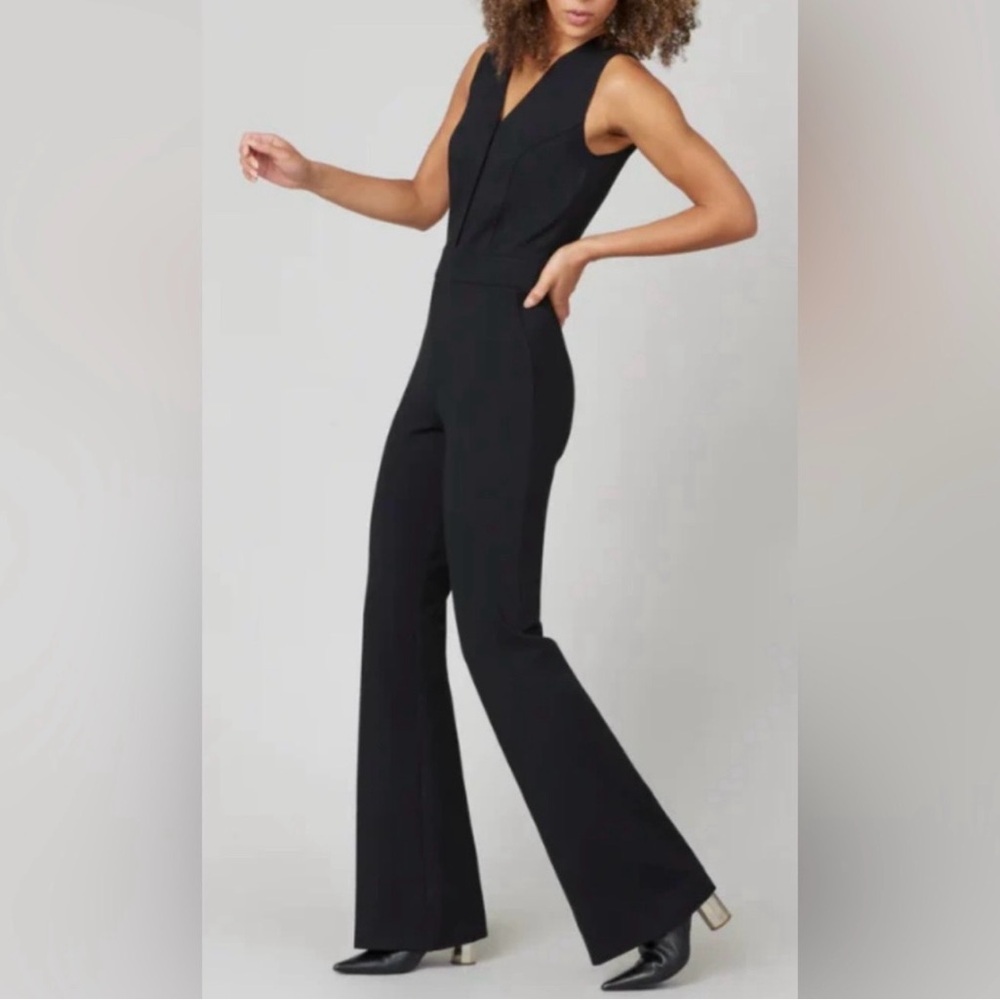 NEW Spanx Perfect Sleeveless Jumpsuit in Black - Size M
